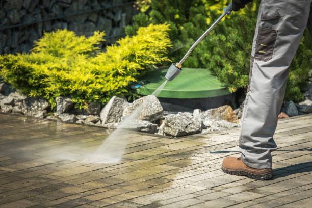 Best Patio and Deck Pressure Washing  in Little Chute, WI